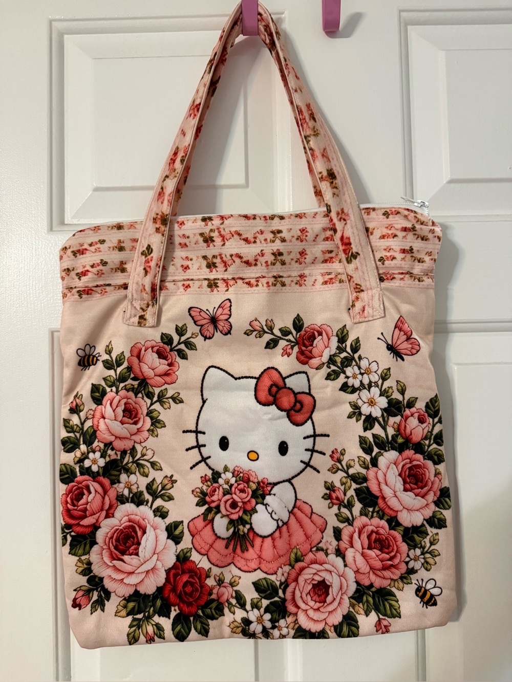 🆕 Nwot Hello Kitty Pink Floral Tote Bag